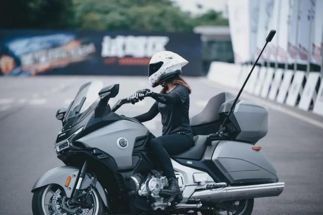 360联手MotoGP传奇马克马奎斯！j9国际重磅：中国品牌影石Insta(图12)